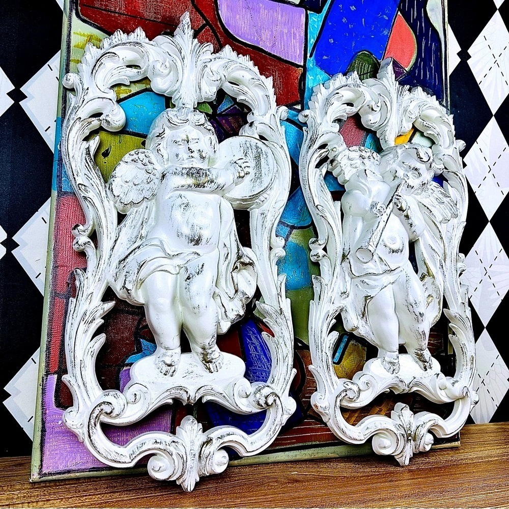 Cherub Wall Plaques 18" Long White Distressed Rococo Style Pair - Picture 5 of 9